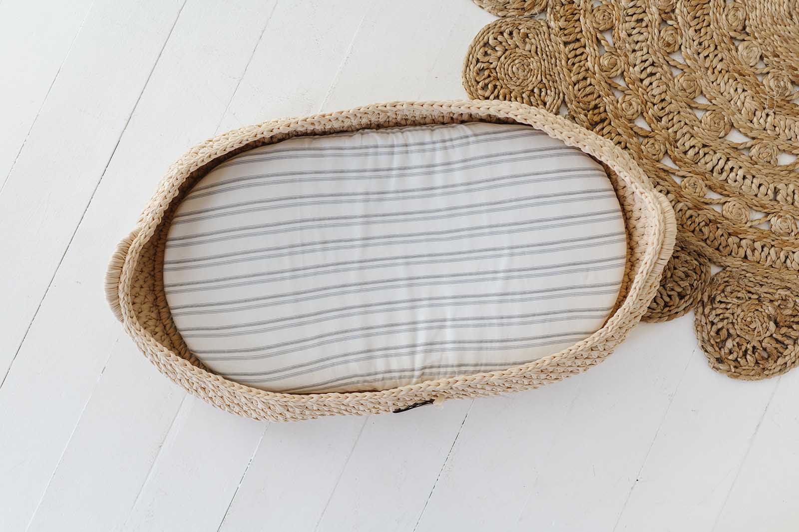 Bassinet Sheet Set - Image 8