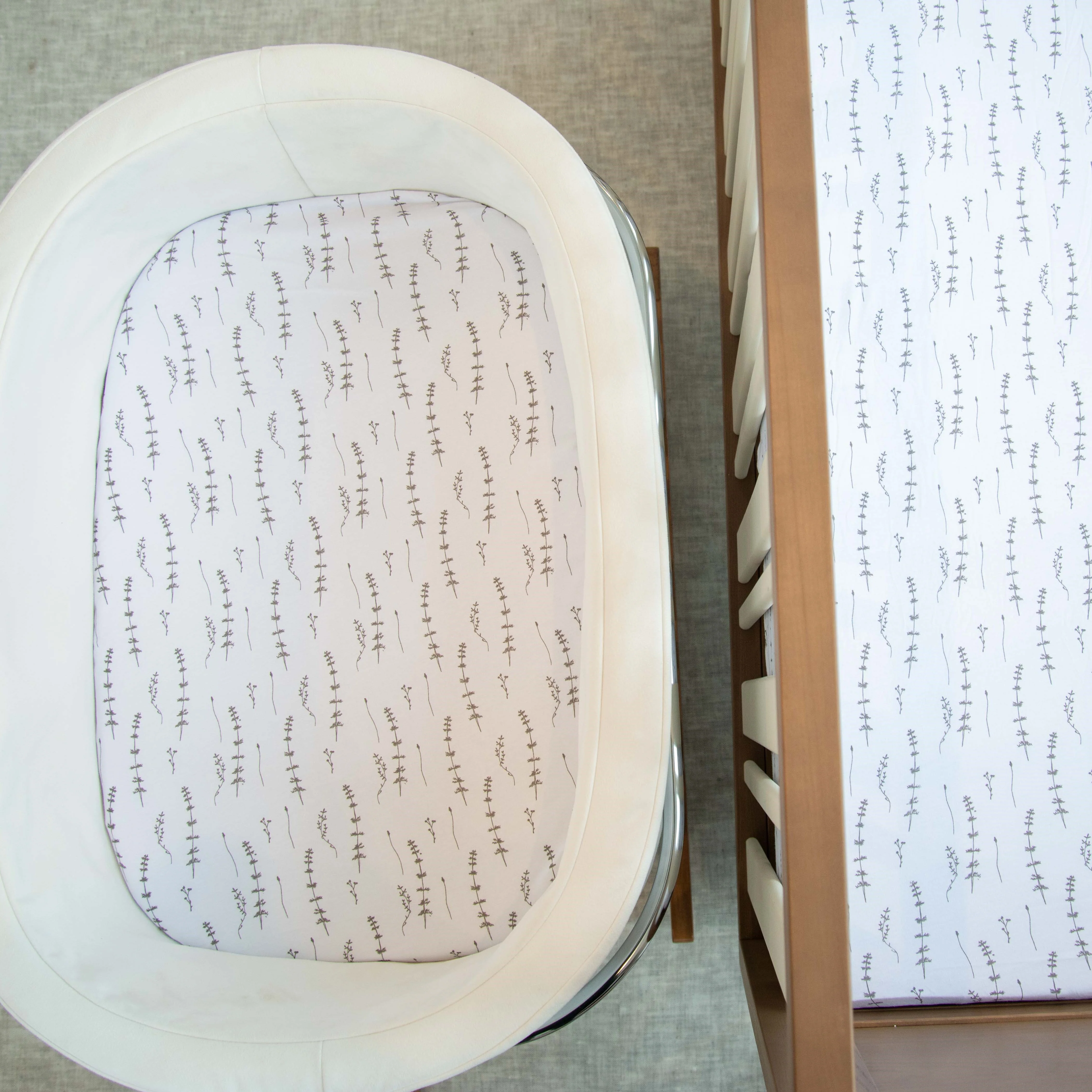 Bassinet Sheet Set - Image 3