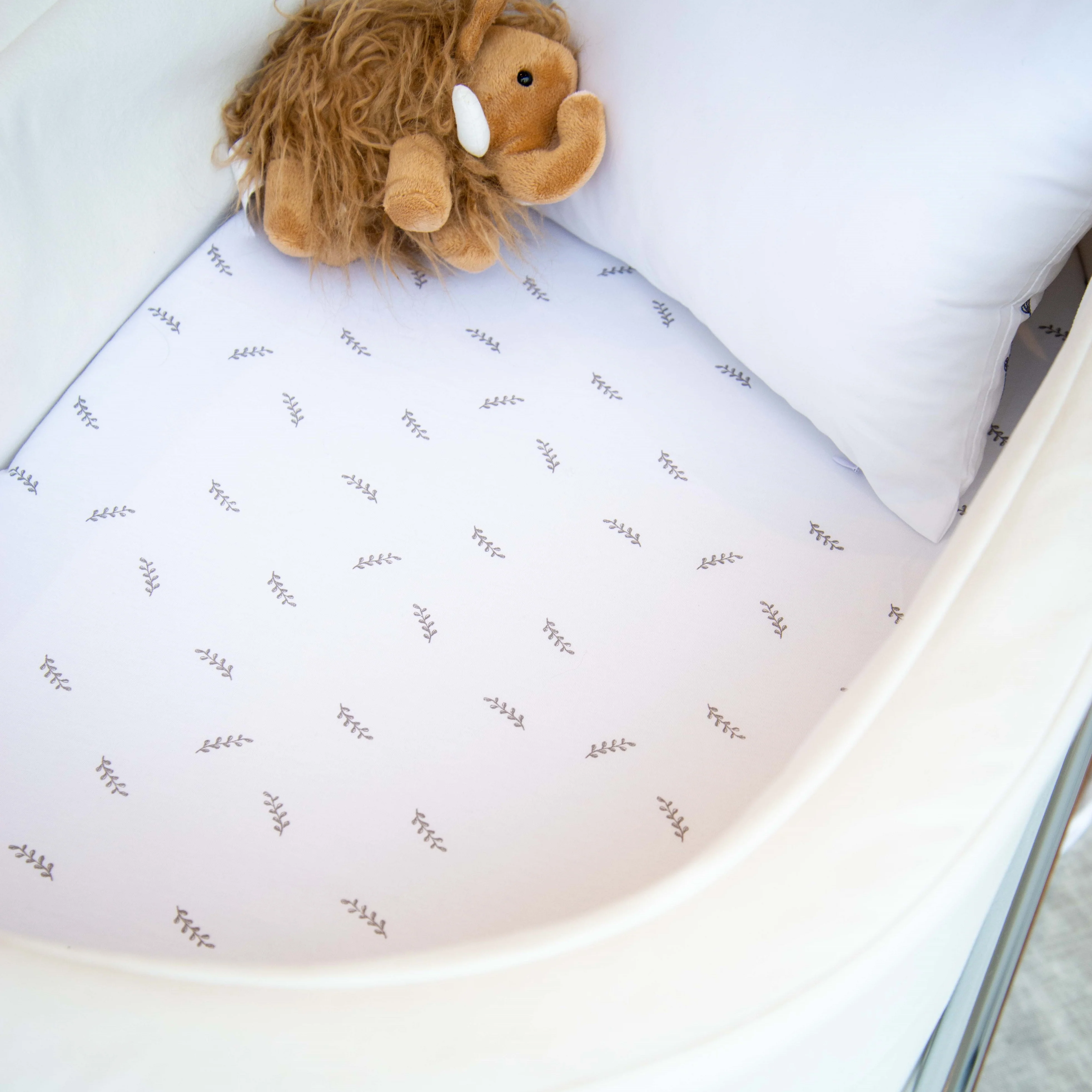 Bassinet Sheet Set - Image 7