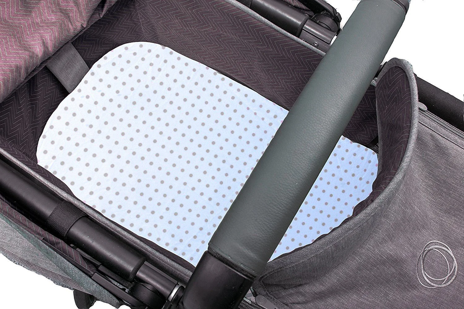 Bassinet Sheet Set - Image 5