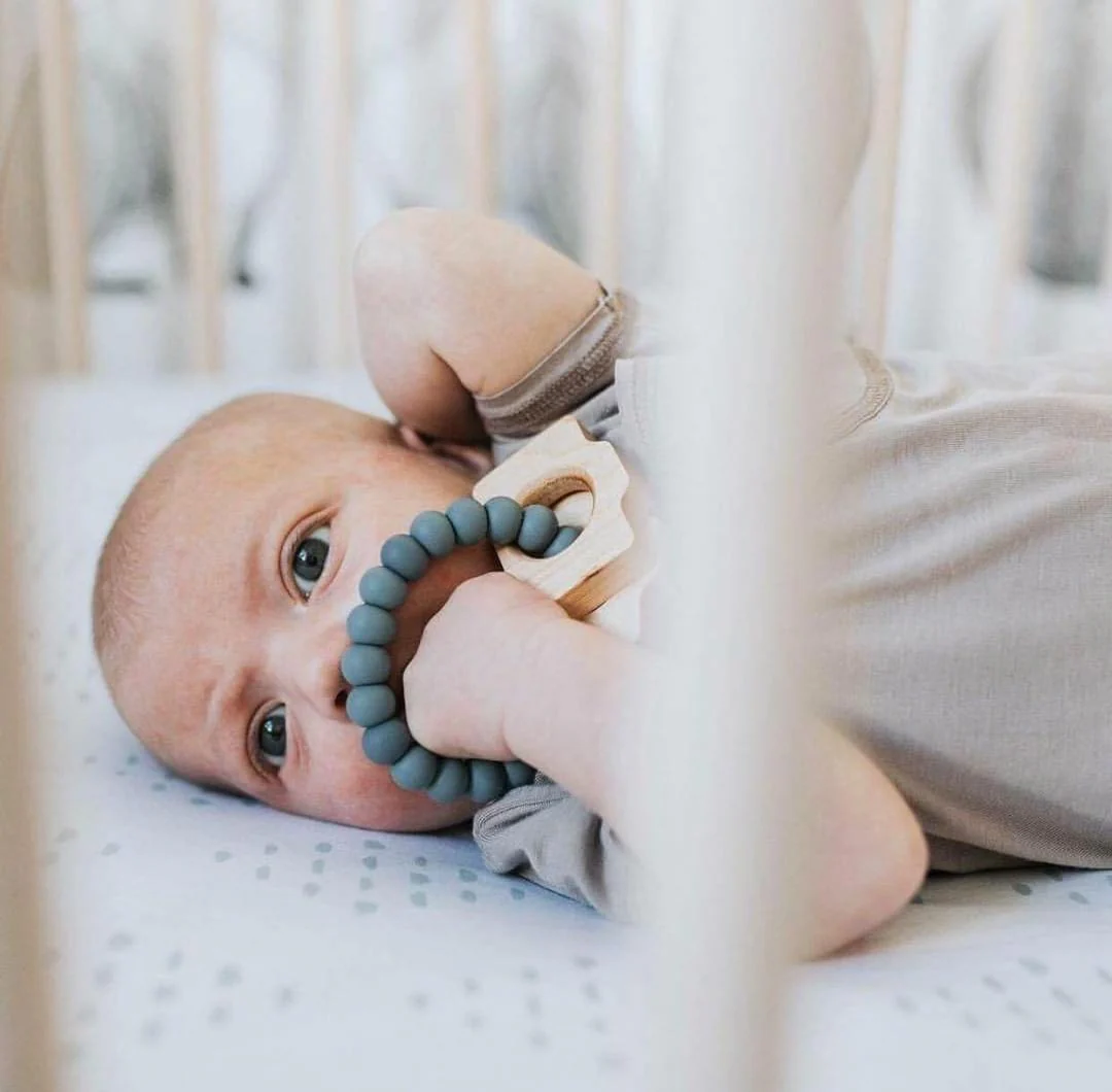 Breathable Crib Sheet Set - Image 5