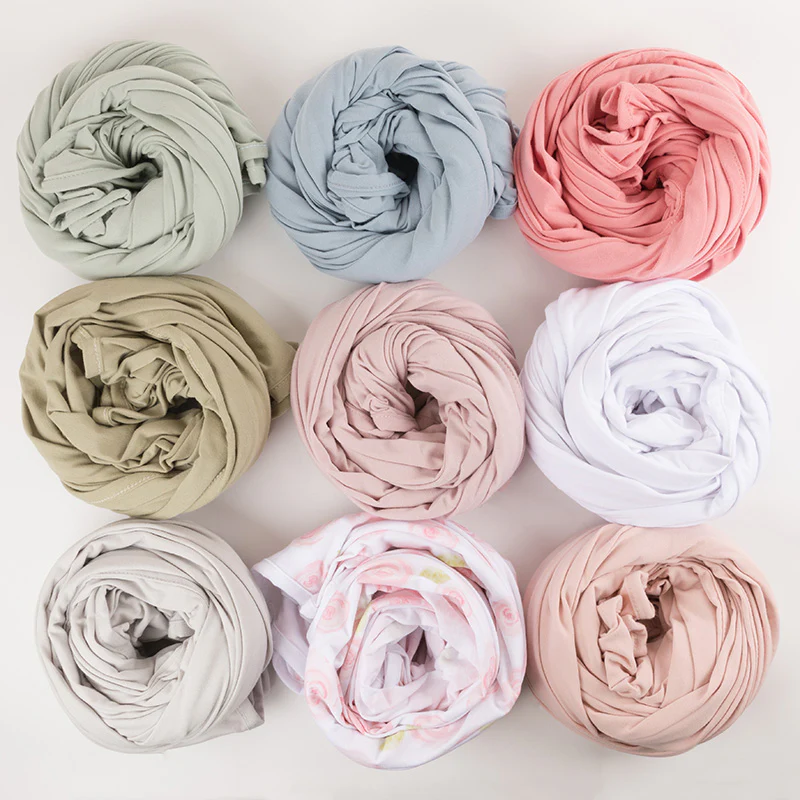 Jersey Knit Grey Cotton Swaddle and Beanie Gift Set - Image 5